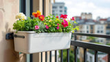 Balkon Blumentopf aus Kunststoff in modernem Design, ideal für Blumen und Pflanzen auf dem Balkon