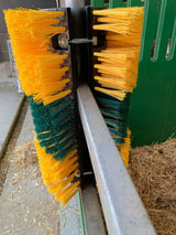 Kratzbürste Multifix für Wand- und Pfostenmontage