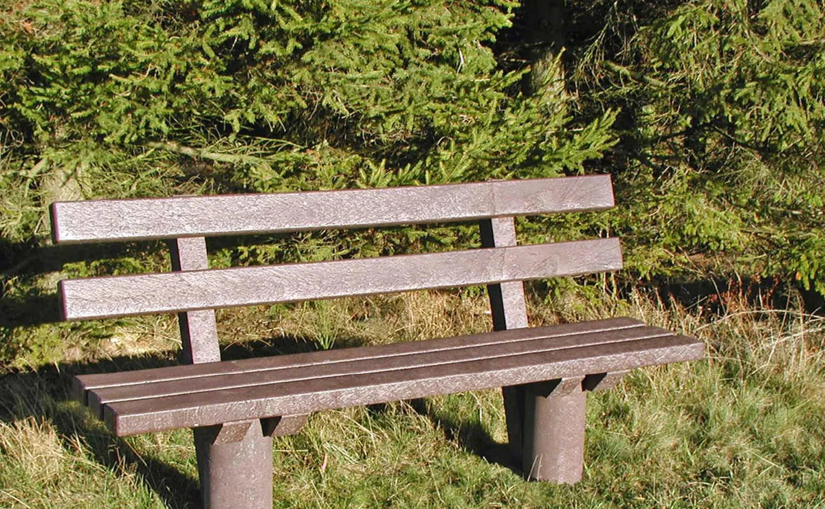 Waldbank Taunus