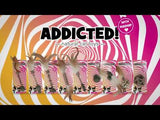 Addicted!, Katzenspielzeug aus Holz, Federn, mit MADNIP